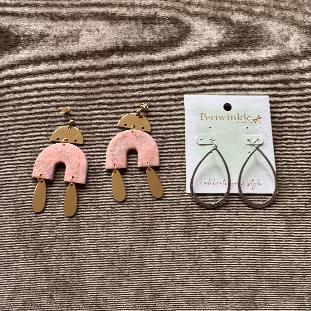 Two earrings - Picture 8 of 8